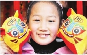 買老虎玩偶，警惕“裝飾布”內含甲醛——三湘都市報提醒消費者注意安全